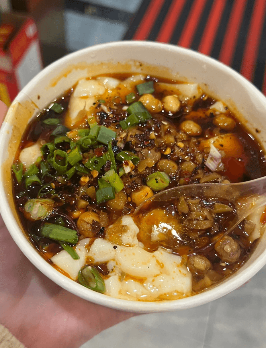 Chongqing Street Food Guide | 10 Local Snacks Loved by Residents 2
