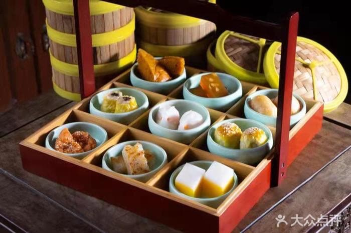 Guangzhou Day Tour: Dim Sum, Heritage & Modern City Life 3