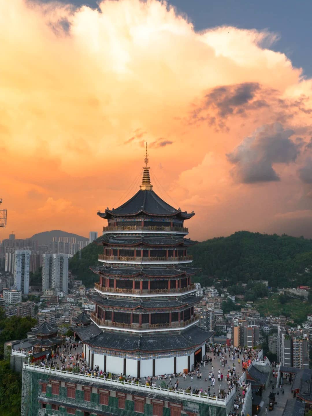 Lo mejor de Guiyang en 1 día: callejuelas ocultas y vistas de la ciudad