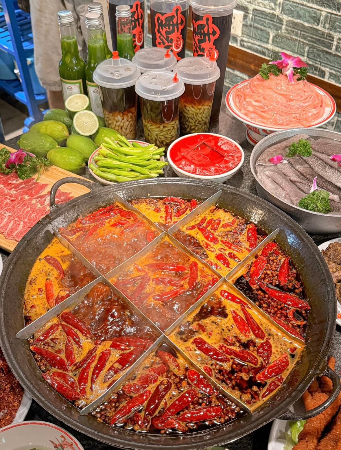 Top 10 Hot Pot Restaurants in Chongqing: A Local Travel & Dining Guide