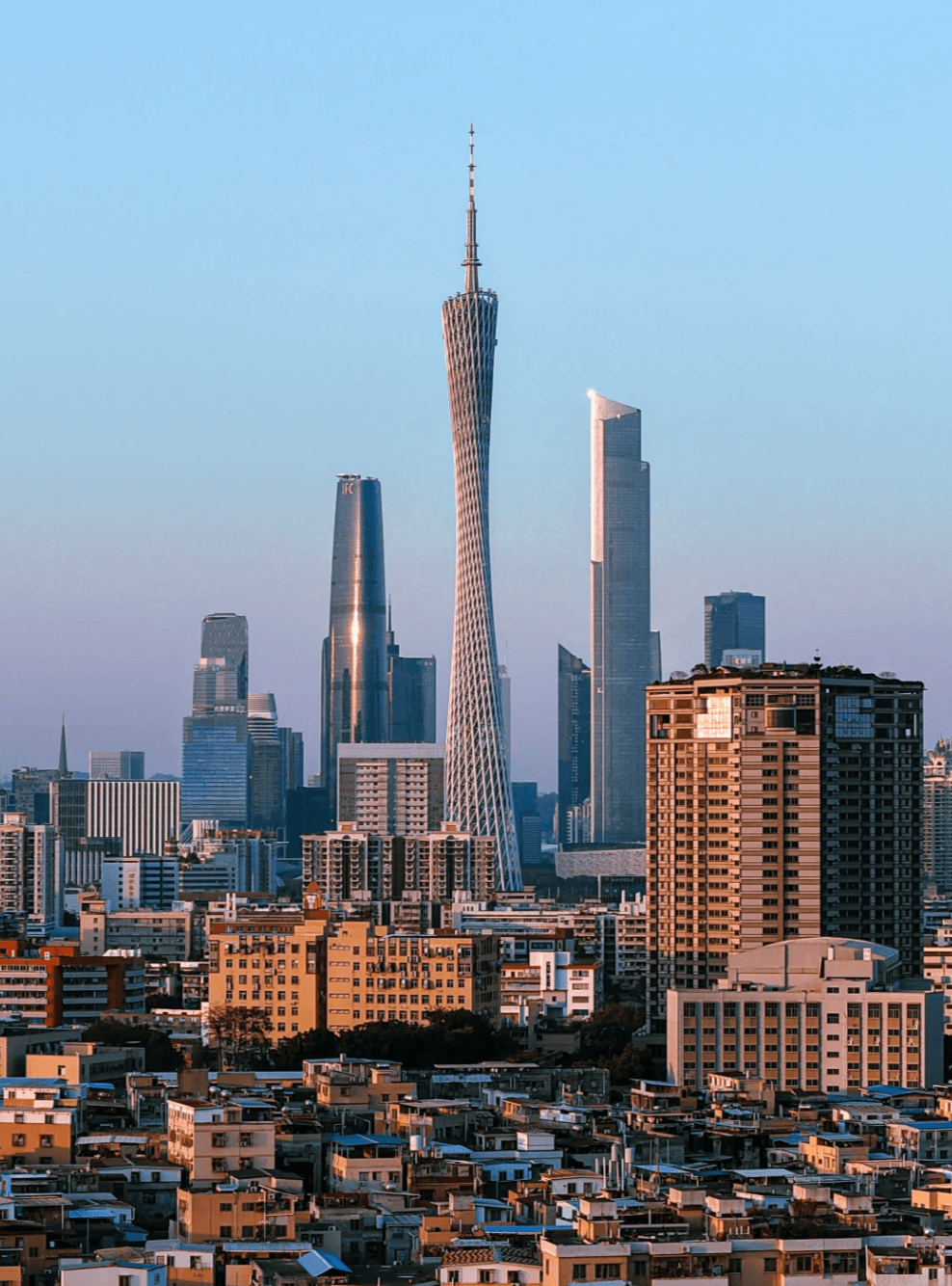 Guangzhou Day Tour: Dim Sum, Heritage & Modern City Life