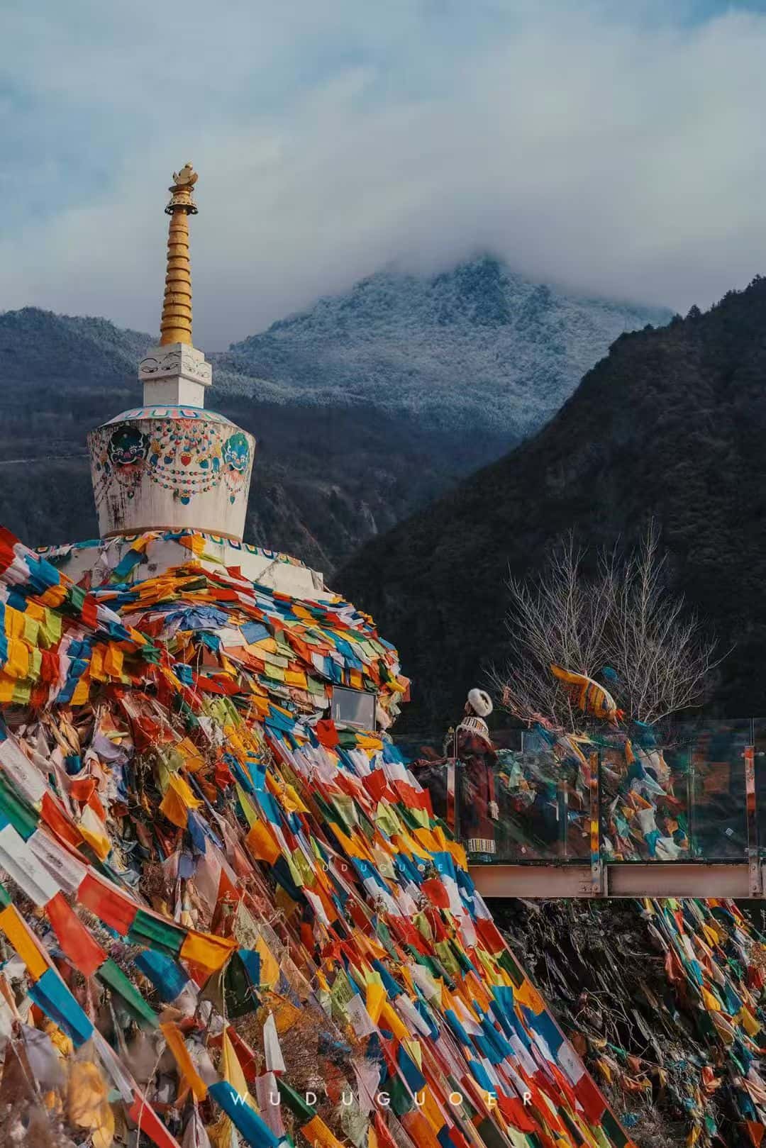 Hidden Highlands from Chengdu: Qiang Heritage & Tibetan Village Day Tour