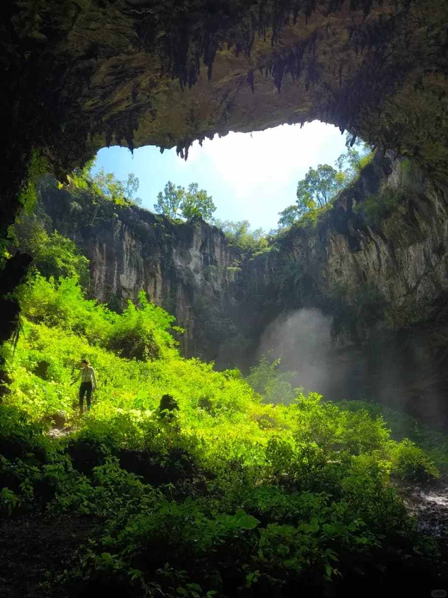 Guizhou Underground Adventure: Four-Cave Exploration in 1 Day 2